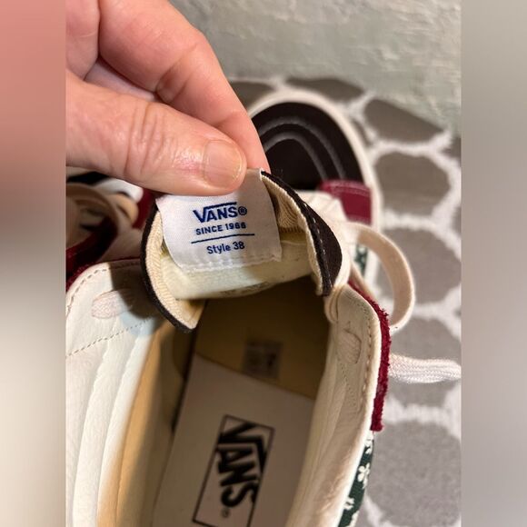 Vans Style 38 High-Tops with Red and Green Accents like new streetwear colorful - Picture 5 of 10